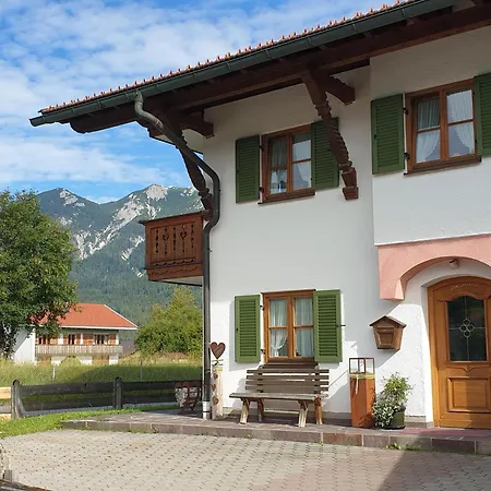 Gaestehaus Bergblick 아파트 *